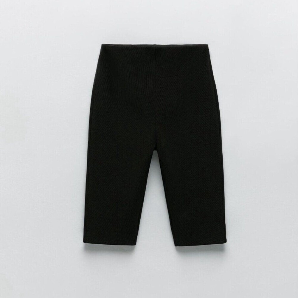 Zara Black High Waisted 11" Rise Ottoman Weave Bike Shorts Size L